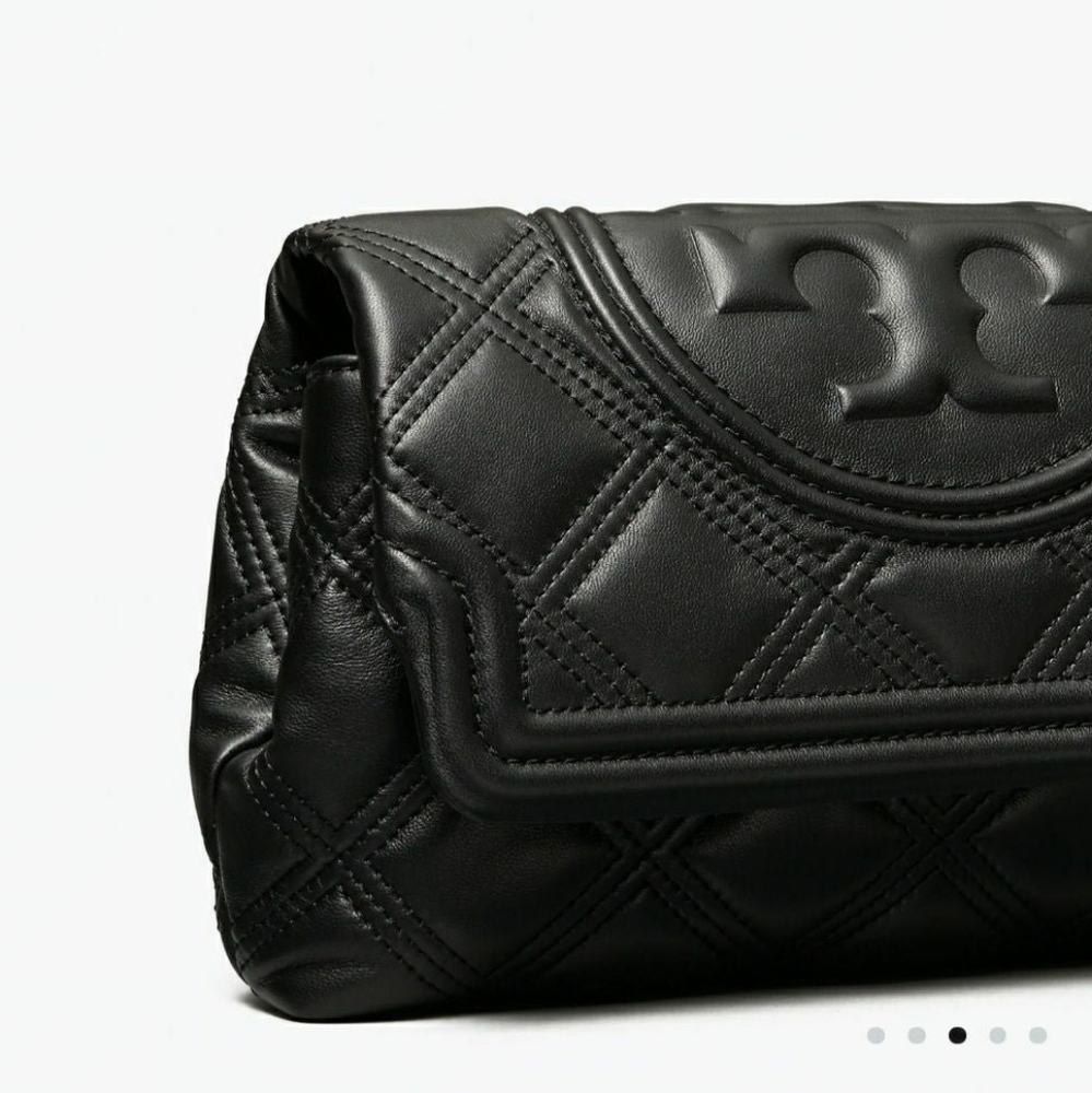 SOLD! Tory Burch Fleming  Leather Soft Clutch - Picture 5 of 11